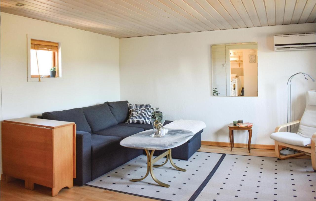 Gorgeous Home In Hoerby With Kitchen Exteriör bild